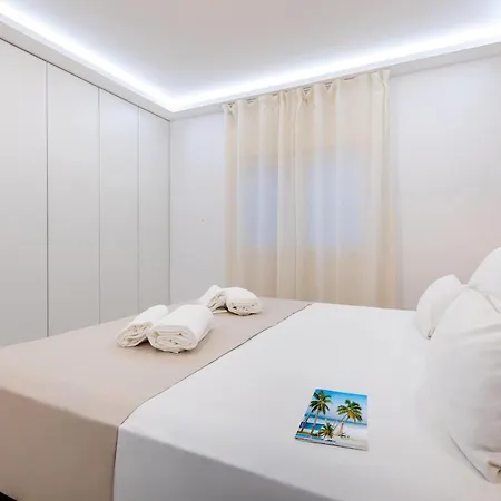 Exclusive Atlantida With Private Heated Pool Villa